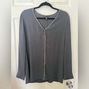 Eileen Fisher Women’s Medium Graphite Gray 100% Silk V-Neck Button Down Top